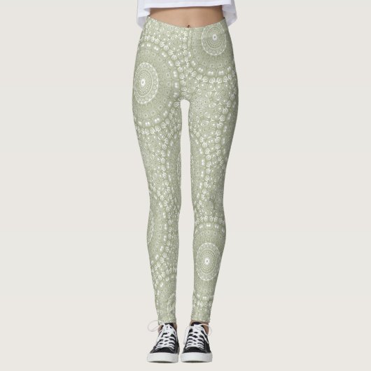 Sage Green Mandala Pattern Leggings (Voorkant)