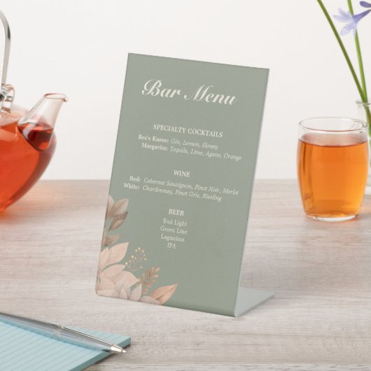 Sage Green Minimal Wedding Bar Menu Pedestal Sign Reclamebord Met Voetstuk (Insitu)