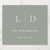 Sage Green Minimalist Monogram Weddenschap Sparkling Wijnetiket (Enkel label)
