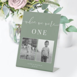 Sage Green Modern Elegant Trouwleeftijd Tafelnumme Reclamebord Met Voetstuk