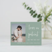 Sage Green Modern Minimal Script Photo Elopement Briefkaart (Staand voorkant)