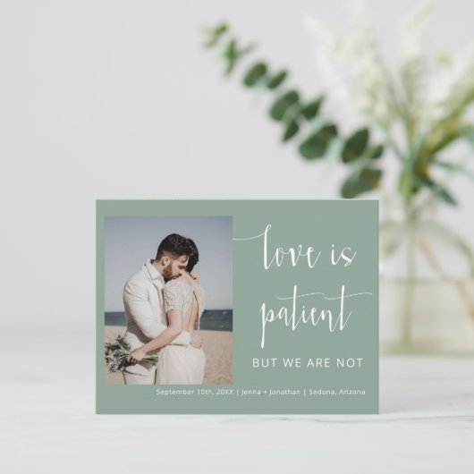 Sage Green Modern Minimal Script Photo Elopement Briefkaart (Staand voorkant)