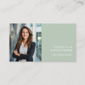 Sage Green Modern Onroerend Goed Professionele Fot Visitekaartje (Voorkant)