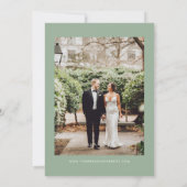 Sage Green Modern Photo Save the Dates Invitations Kaart (Achterkant)