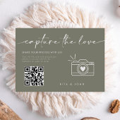 Sage Green Modern Script Capture the Love QR-code Informatiekaartje