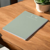 Sage Green Moderne Minimalistische Monogram Naam Notitieblok