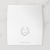 Sage Green Monogram Botanische Krans Trouwen Plaatskaartje (Buitenkant ongevouwen)