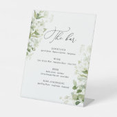 Sage Green Organic Greenery Wedding Bar Menu Reclamebord Met Voetstuk (Voorkant)