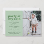 Sage Green Party in My Wieg 1st Birthday Party Kaart (Voorkant)