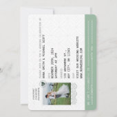 Sage Green Passport Destination Wedding Invitation Kaart (Achterkant)