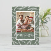 Sage Green | Pine Branch Merry-kerstfoto Feestdagenkaart (Staand voorkant)