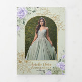 Sage Green Purple Roses Floral Quinceañera Photos Drieluik Uitnodiging (Cover)