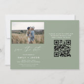 Sage Green QR Code Modern Sla de datum op 4 Foto Save The Date (Achterkant)