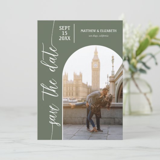 Sage Green QR Code Weduwschap met foto's Save The Date (Staand voorkant)