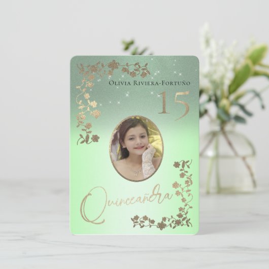 Sage Green Quince Gold Glitter Photo Quinceanera Kaart (Staand voorkant)