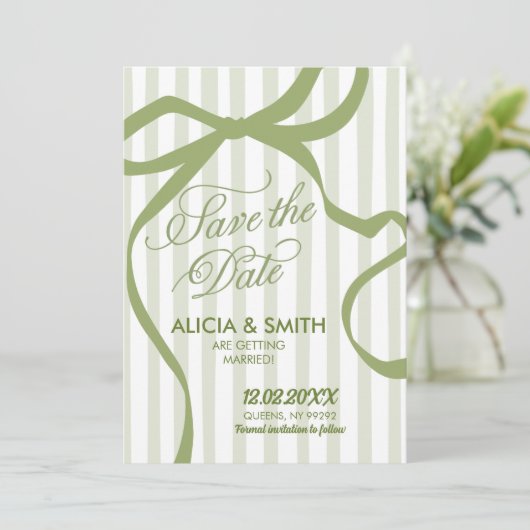 Sage Green Quirky Stripes Wedding Invitation Kaart (Staand voorkant)