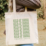 Sage Green Retro Boho - Maid of Honor Tote Bag<br><div class="desc">Ben je van plan een vrijgezellenfeest te houden, maar weet je niet wat je moet brengen? Bekijk onze gepersonaliseerde sage green maid of ere bachelorette party group canvas tassen! Deze tassen zijn perfect om al je bezittingen naar en van de bruiloft te vervoeren. We kunnen ze personaliseren met elke naam,...</div>