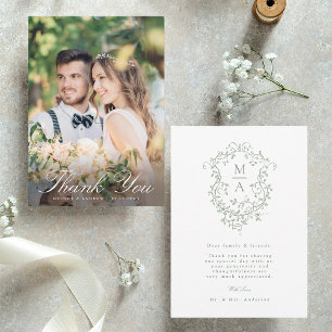 Sage Green Romantische Franse Floral Crest Foto Bedankkaart