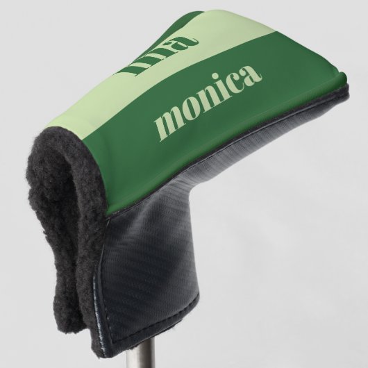 Sage green script monogram initial  golfheadcover (3/4 voorkant)