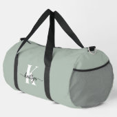Sage Green Script Monogram Plunjezak (Rechterhoek)