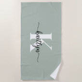 Sage Green Script Monogram Strandlaken (Voorkant)