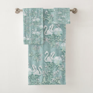 Sage Green Silk Drapes en Flamingos Flowers Bad Handdoek