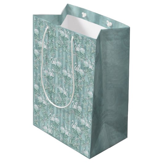 Sage Green Silk Drapes en Flamingos Flowers Medium Cadeauzakje (Achterkant Gekanteld)