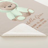 Sage Green Teddy Bear Baby Birth Stats Sherpa Deken (3/4)