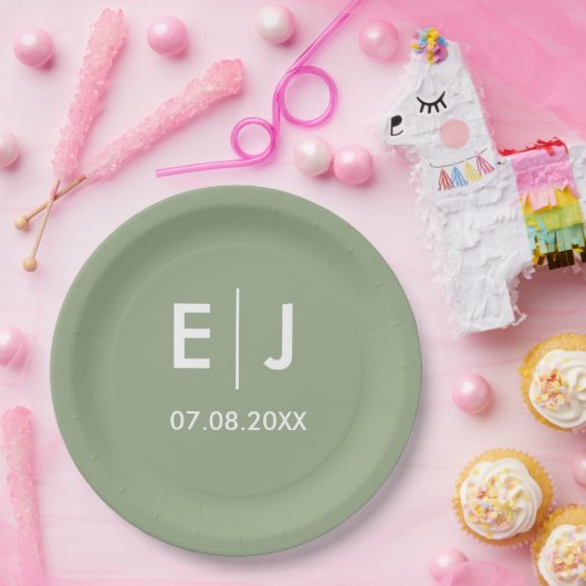 Sage Green & White Monogram Weddenschap Papieren Bordje (Feest)