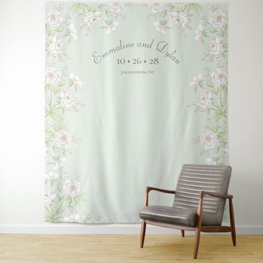Sage Green White Rose Wedding Photo Backdrop Wandkleed (In situ)