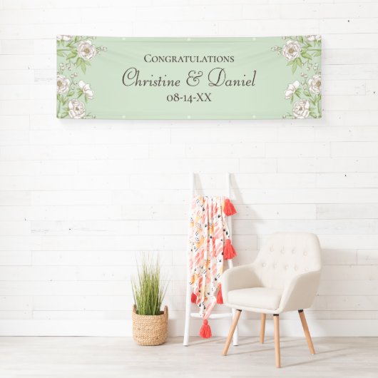 Sage Green White Rose Wedding Spandoek (Insitu)