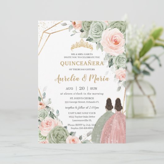 Sage Groen Blush Bloemen Goud Quinceañera Twins Kaart (Staand voorkant)