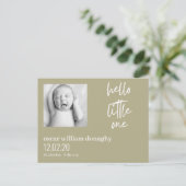 Sage groen en wit trendy moderne baby briefkaart (Staand voorkant)