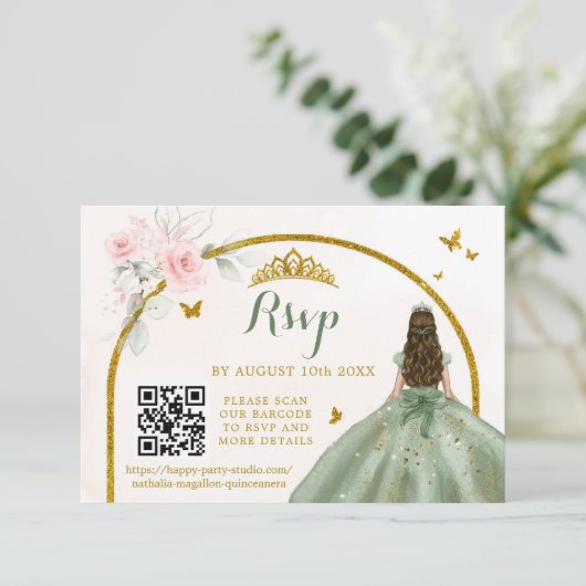 Sage Groen Goud Prinses Vlinder Mis Quince QR RSVP Kaartje (Staand voorkant)