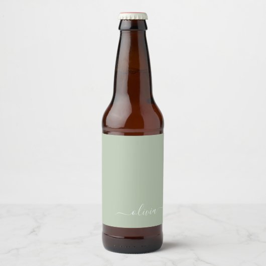 Sage Groen Minimalistisch Modern Monogram Elegant Bier Etiket (Voorkant)