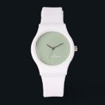 Sage Groen Minimalistisch Modern Monogram Elegant Horloge<br><div class="desc">Introductie van onze Sage Green Minimalist Modern Monogram Elegant Collectie: Verhoog uw esthetiek met serene verfijning en tijdloze elegantie. Ons collectie toont minimalistische design in een rustige salie groene tint, aangevuld met verfijnde monogrammen op maat van uw persoonlijke stijl. Van gepolijst briefpapier tot veelzijdige accessoires, elk stuk in ons collectie...</div>