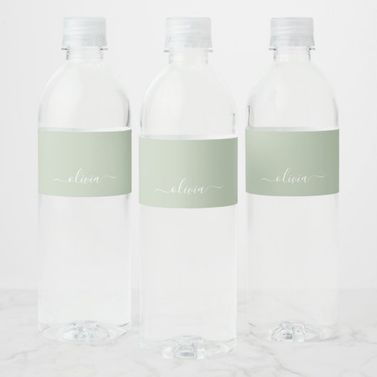 Sage Groen Minimalistisch Modern Monogram Elegant Waterfles Etiket (Flessen)