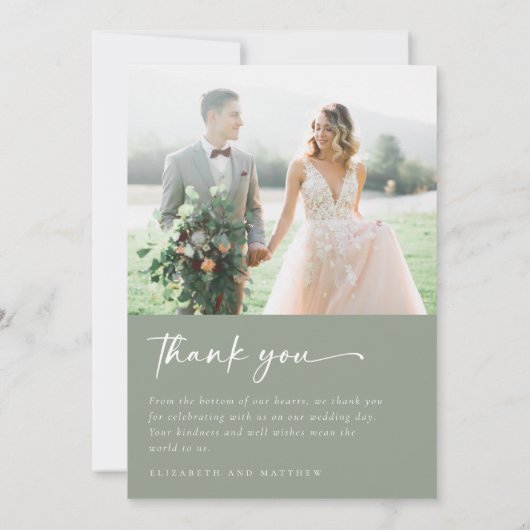 Sage Groen Minimalistisch Script Foto Bruiloft Bedankkaart (Achterkant)