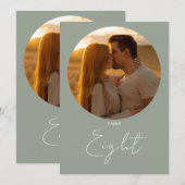 Sage Groen Modern Minimalistisch Script Tafelnumme Kaart (Voorkant / Achterkant)