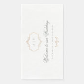 Sage groen romantisch klassiek goud monogram bruil servet (Voorkant)