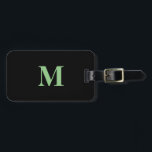 Sage Groen Zwart Monogrammen Gift Party Favor Bagagelabel<br><div class="desc">Monogrammed initiaal en ook persoonlijke gegevens zoals naam,  adres,  telefoonnummer en e-mail die u allemaal kunt bewerken. Ontworpen met eenvoudige,  elegante en trendy wijze groene en zwarte achtergrond,  kunt u de kleur veranderen als u wilt.</div>