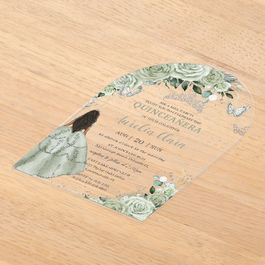 Sage Groene Bloemen Bruin Meisje Quinceañera XV Bo Acryl Uitnodigingen (Laagn)