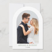 Sage groene bloemenkam monogram bruiloft kaart (Achterkant)