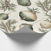 Sage Groene en Gouden Kerst Ornamenten Cadeaupapier (Hoek)