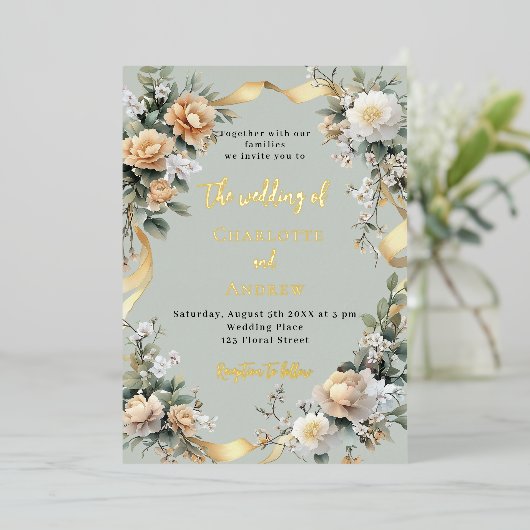 Sage groene gele bloemen gouden bruiloft folie uitnodiging (Staand Voorkant)