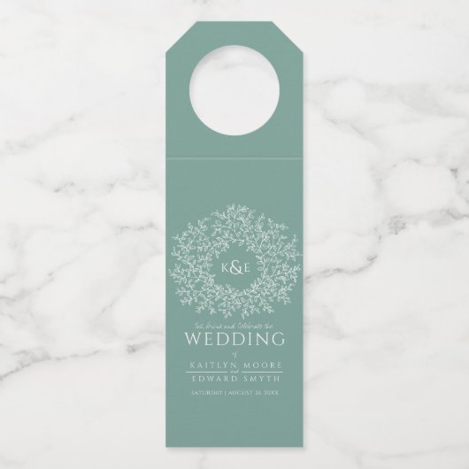 Sage groene hand getekend blad monogram kunst brui flessenhanger (Voorkant)