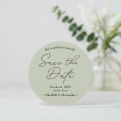 Sage groene minimale bruiloft Bewaar de datum Kaart (Staand voorkant)