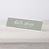 Sage groene moderne minimale elegante script bureau naambordje (Voorkant)