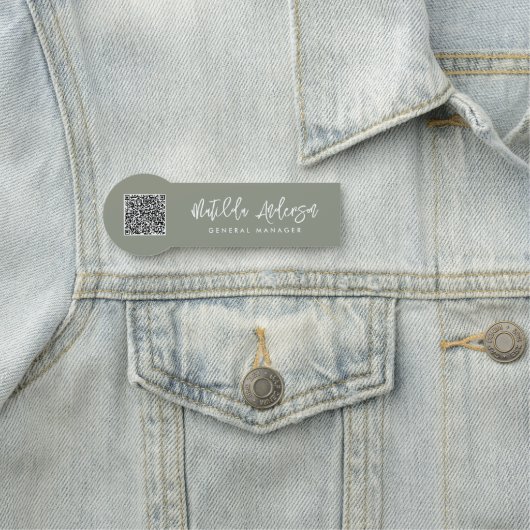 Sage groene moderne minimale elegante script naamplaatje (In situ)