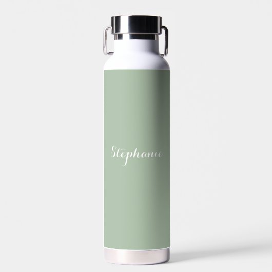 Sage Groene Naam Modern Elegant Monogram Boho Waterfles (Voorkant)